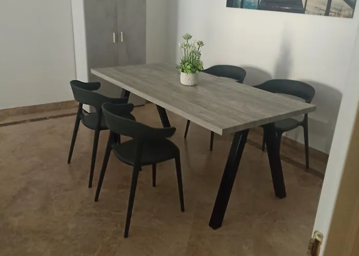 Centro Y Playa! 马尔韦利亚